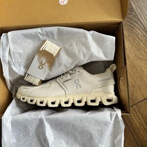 On Running Women's Cream Athletic Shoes